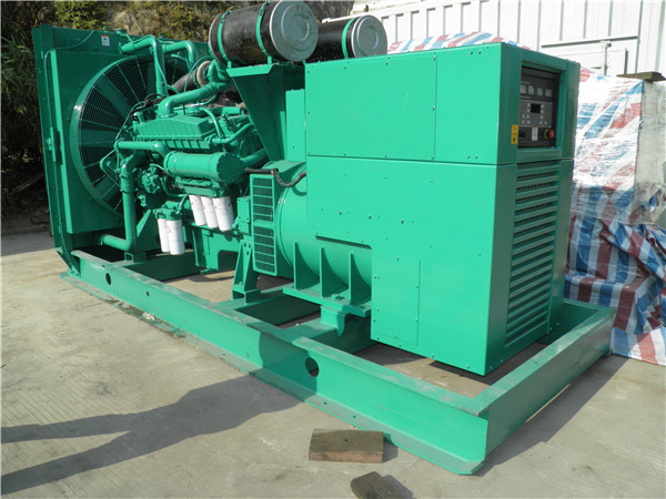 龙文出租发电机 发电机组厂家：柴油发电机组的控制屏的作用是什么？