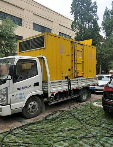 龙文发电车出租-柴油发电机组排烟系统设计要求及其考虑因素