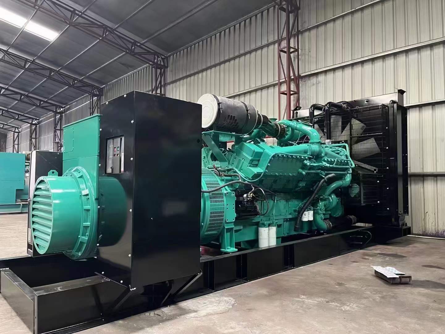 龙文如何降低 800kW 柴油发电机输出电流的波动？