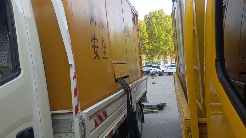 龙文如何判断柴油发电机组和UPS电源的切换时间是否符合要求？